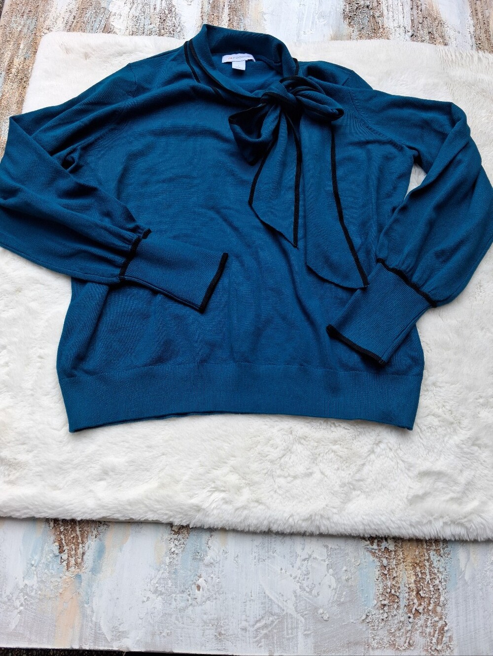 Teal Bow-Tie Neck Women's Sweater Size LARGE